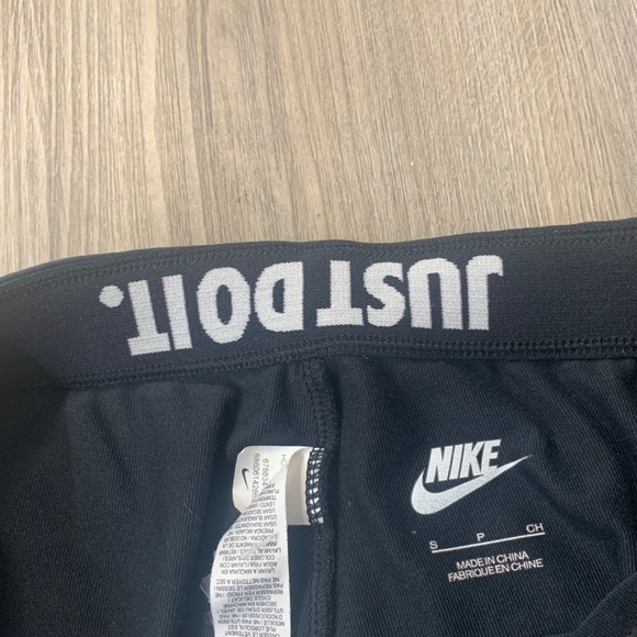 NIKE LEGGINGS - Picture 4 of 8